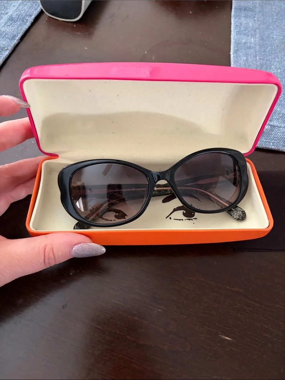 kate spade Black Cat-Eye Sunglasses with Pink Case